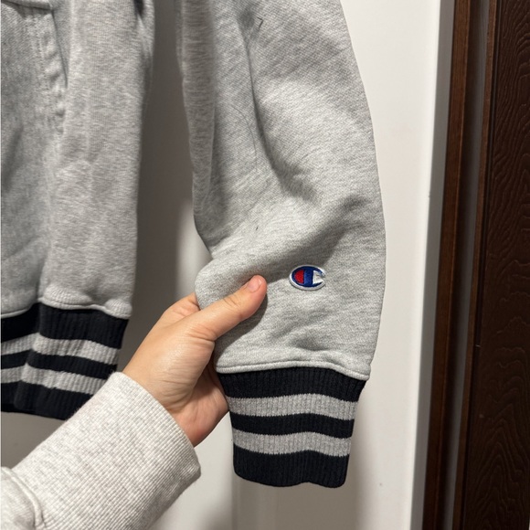 Champion Reverse Weave Hooded Sweatshirt - Picture 6 of 6